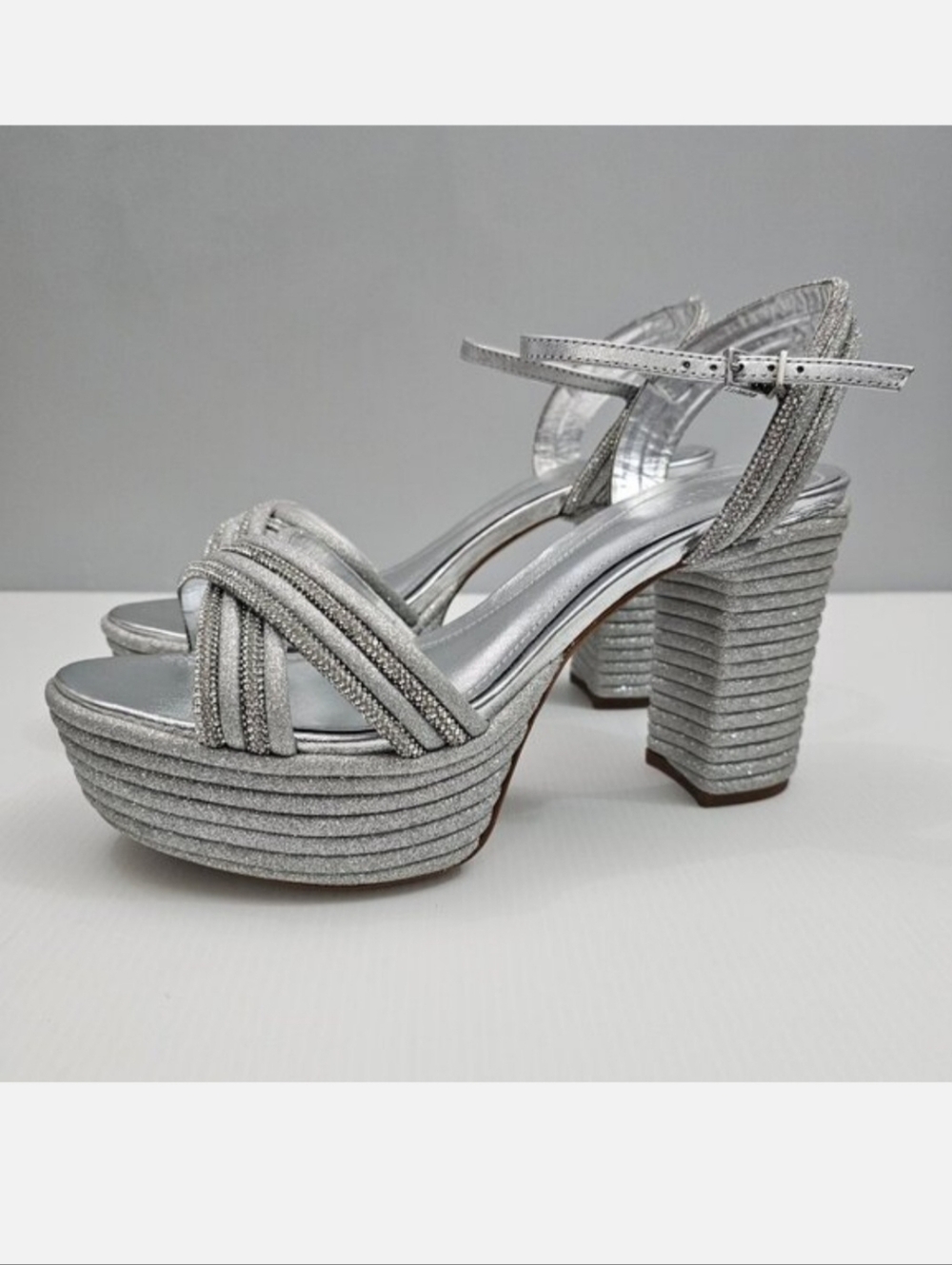 Schutz Latifah Rhinestone Platform Heels Womens 9.5 Silver Strappy Sparkly Glam
